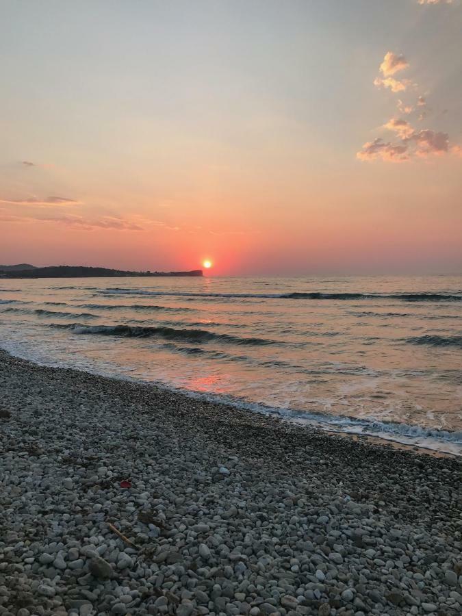 Tamaris Beach House Acharavi  Luaran gambar